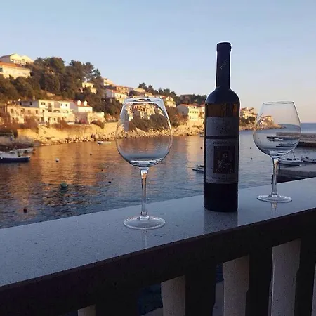 Mare Korcula شقة زافالاتيكا